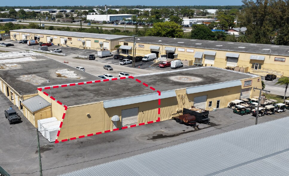 More Photos Of 2201 SE Indian St, Stuart Unknown For Lease