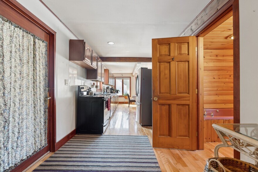 More Photos Of 287 E Main St, Dover-Foxcroft Medical For Sale