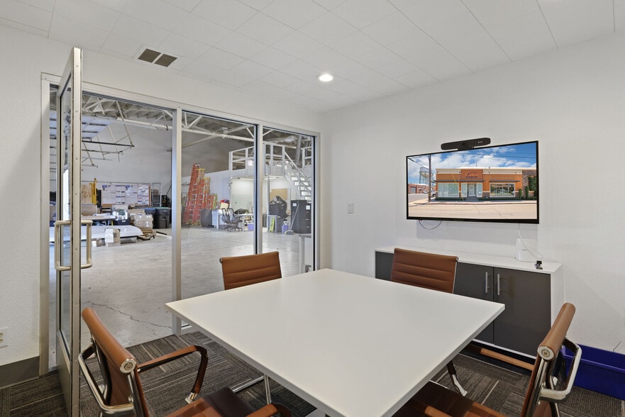 More Photos Of 702-714 W Fremont St, Stockton Light Distribution For Lease