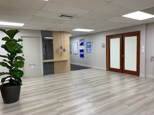 More Photos Of 104 Crandon Blvd, Key Biscayne Office Residential For Lease