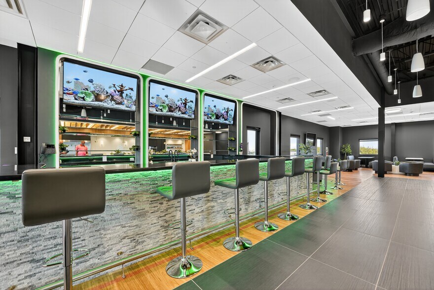 More Photos Of 15505 Wright Brothers Dr, Addison Office For Lease