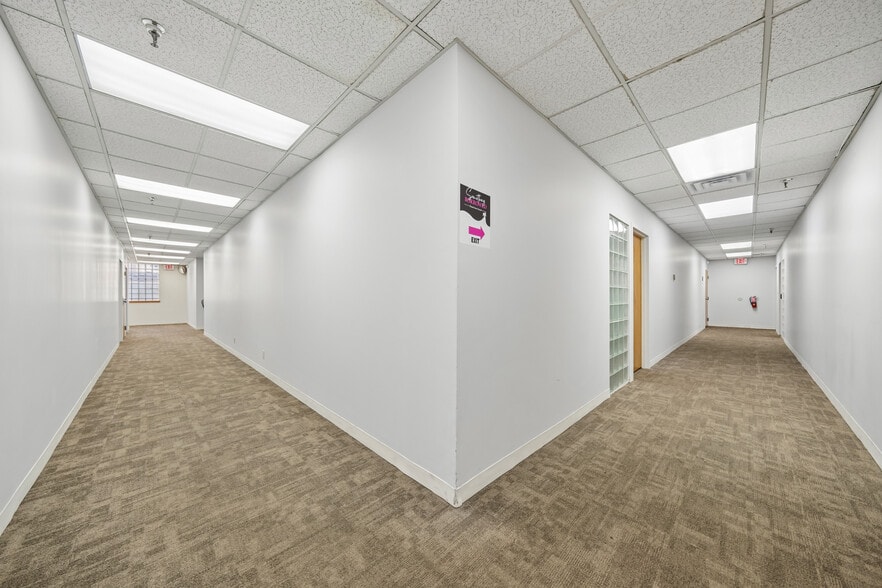 More Photos Of 545-553 Cedar Ln, Teaneck Office For Sale