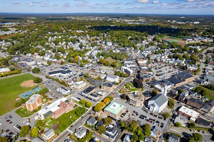 More Photos Of 23-25 Montvale Ave, Woburn Storefront Retail Office For Sale