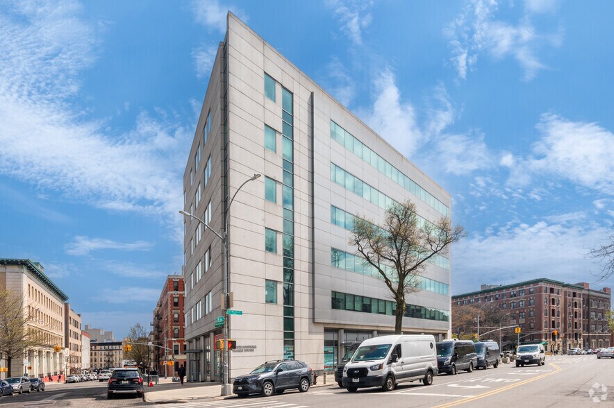 More Photos Of 530 W 166th St, New York Office For Lease