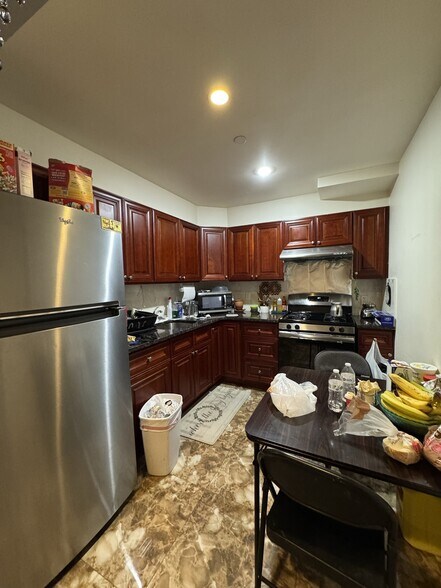 More Photos Of 11242 38th Ave, Corona Apartments For Sale