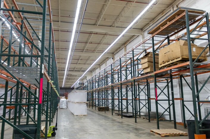 More Photos Of 2415 3rd Ave, Mankato Distribution For Lease