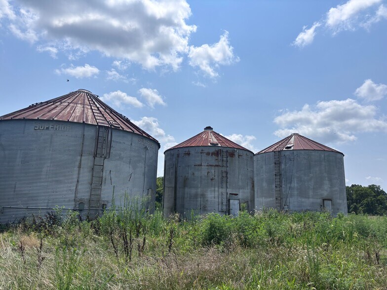 More Photos Of 4436 County 1050 N rd, Farmersburg Land For Sale