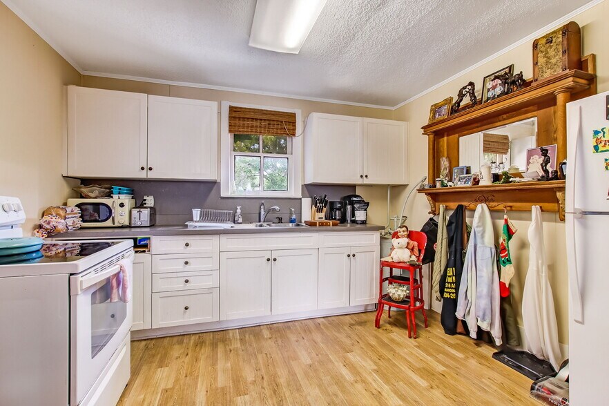 More Photos Of 516 Ash St, Fernandina Beach Freestanding For Sale