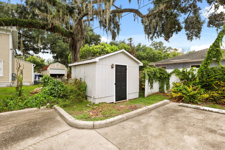 More Photos Of 104 S Clyde Ave, Kissimmee Office For Sale