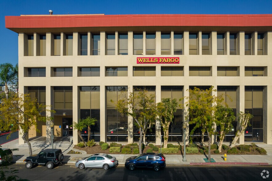 More Photos Of 334 W 3rd St, San Bernardino Office For Sale