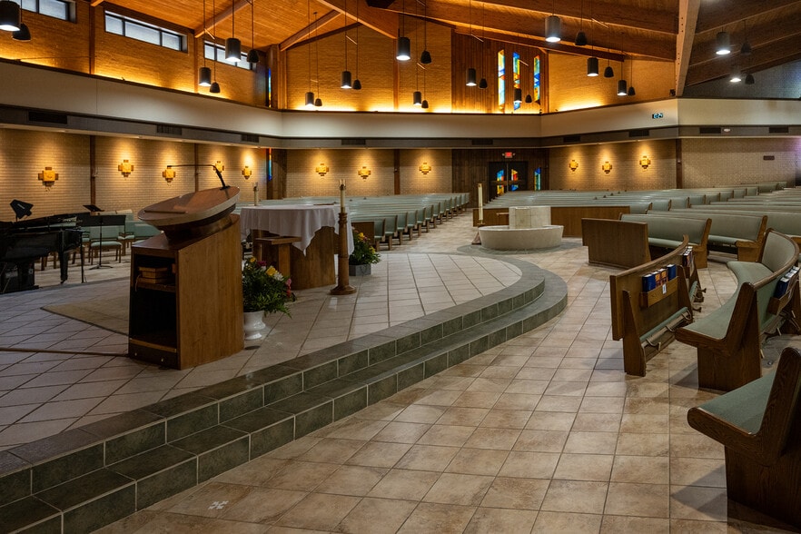 More Photos Of 11011 Hall Rd, Houston Religious Facility For Sale