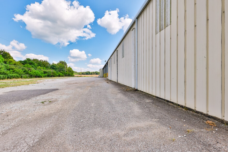 More Photos Of 397 Old Salem Rd, Martin Industrial For Sale