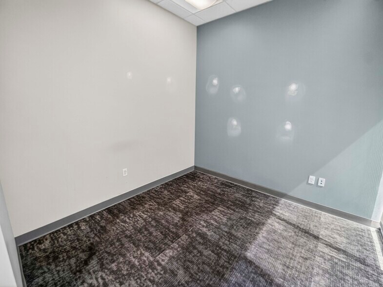 More Photos Of 1081 Long Beach Blvd, Long Beach Apartments For Lease