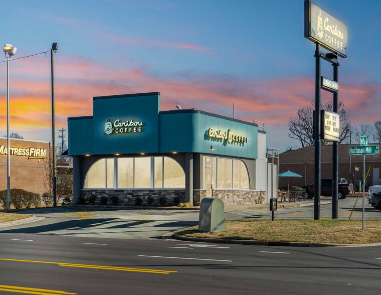 Primary Photo Of 216 Hufman mill Rd, Burlington Fast Food For Sale