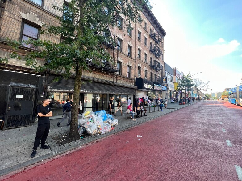 More Photos Of 554-556 W 181st St, New York Apartments For Lease