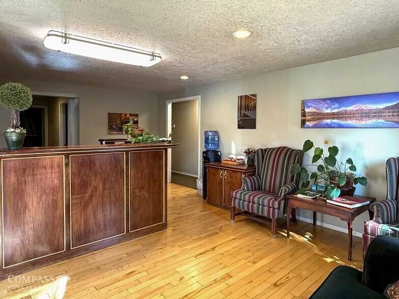 More Photos Of 1222 NE 4th St, Bend Office For Sale