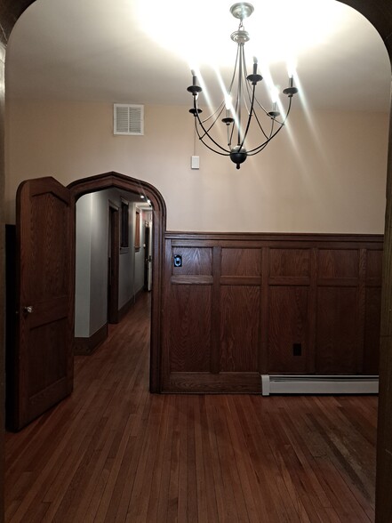 More Photos Of 226 W State St, Trenton Medical For Lease