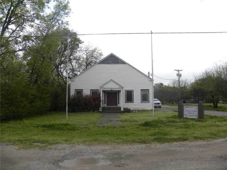 More Photos Of 404 S Adams St, Kemp Religious Facility For Sale