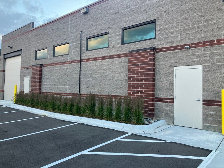 More Photos Of 7871 Shaffer Pky, Littleton Warehouse For Sale