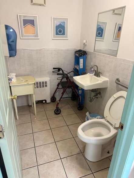 More Photos Of 37-31 149th St, Flushing Apartments For Sale