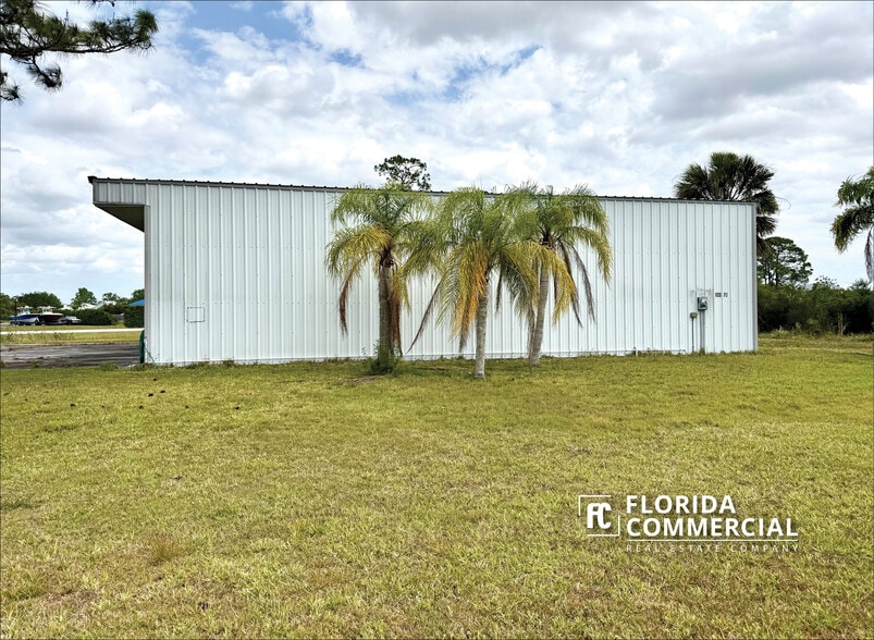More Photos Of 12370 Lear Pl, Saint Lucie West Warehouse For Sale