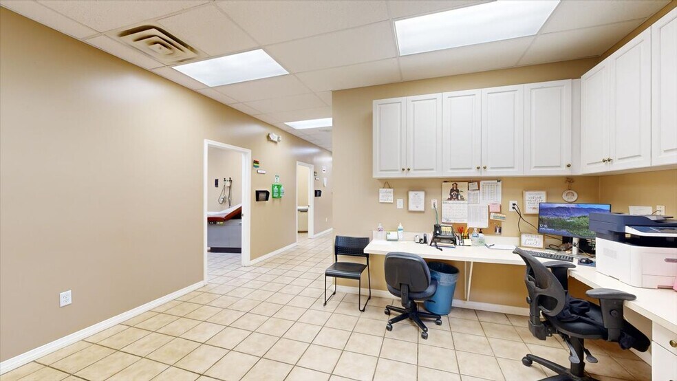 More Photos Of 113 Bo Bo Dr, Crystal Springs Freestanding For Lease