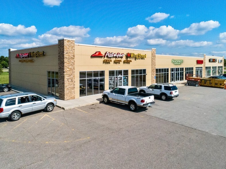 More Photos Of 1004 18th Ave NW, Austin Storefront For Lease