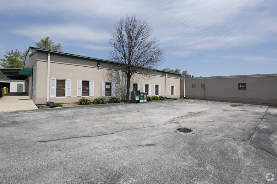 More Photos Of 930 E 162nd St, South Holland Office For Sale