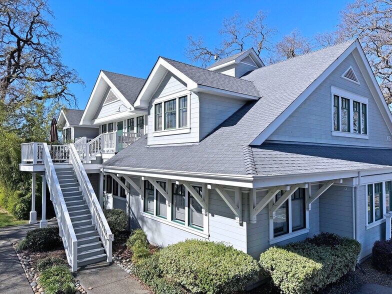More Photos Of 418 Aviation Blvd, Santa Rosa Medical For Lease