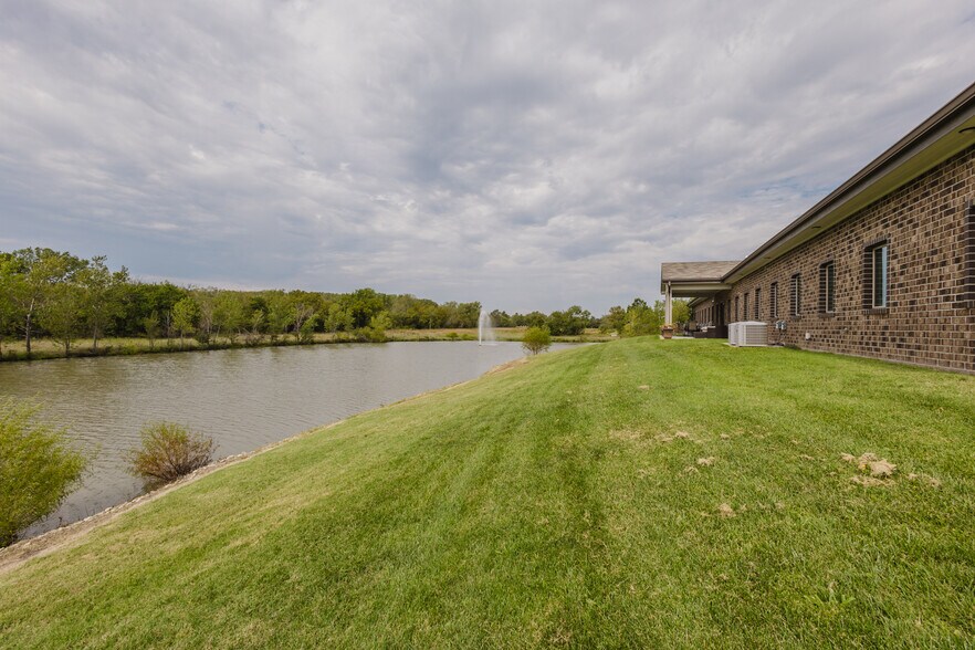 More Photos Of 429 S 119th St W, Wichita Office For Sale