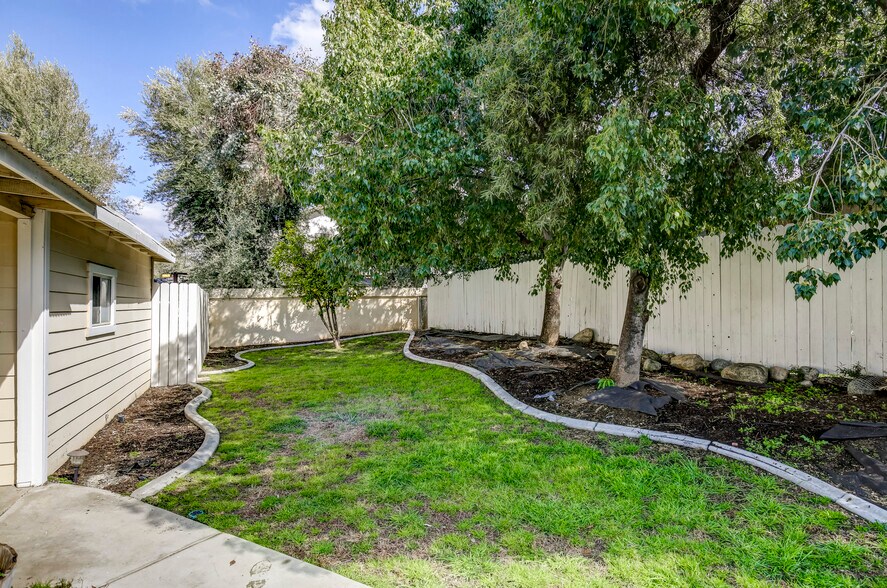 More Photos Of 2371 Mentone Ave, Mentone Apartments For Sale