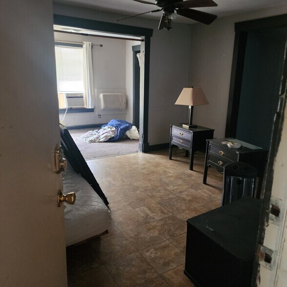 More Photos Of 401 N Spring St, Independence Apartments For Sale