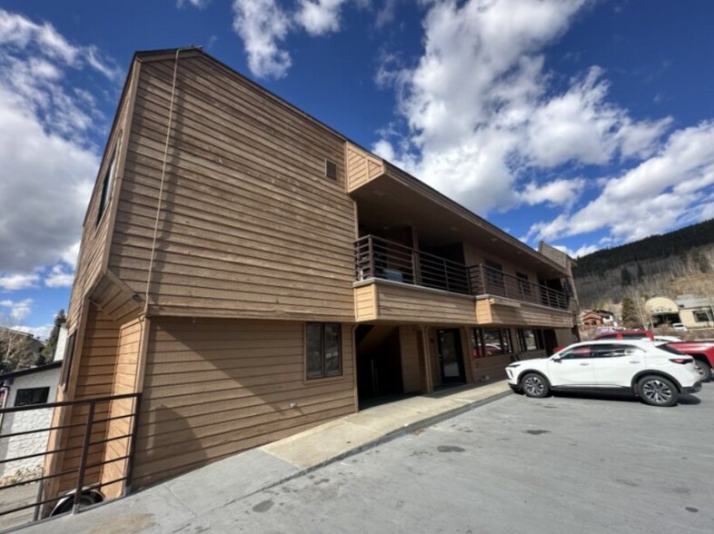 More Photos Of 23024 US Highway 6, Keystone Office For Sale