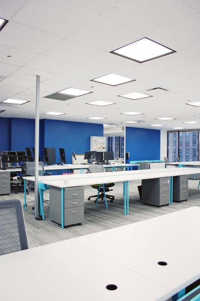 More Photos Of 145 King St W, Toronto Office For Lease