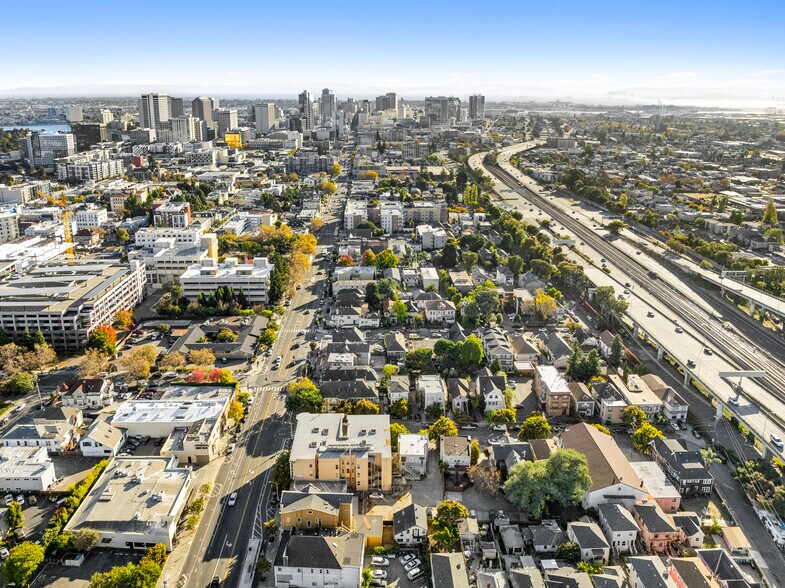 More Photos Of 3227-3231 Telegraph Ave, Oakland Apartments For Sale