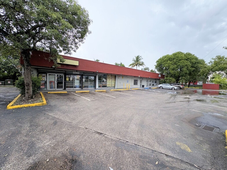 More Photos Of 81-101 SW 31st Ave, Fort Lauderdale Freestanding For Lease