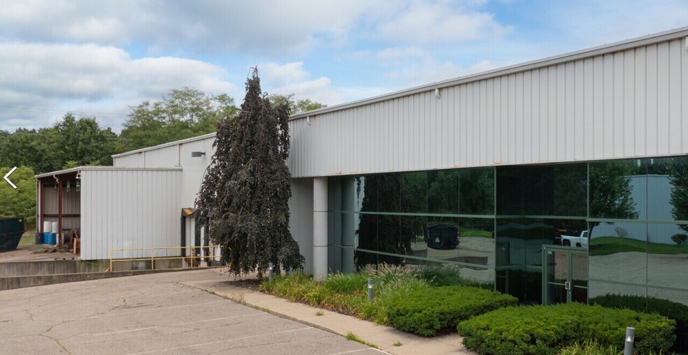More Photos Of 4850 Fulton St E, Ada Warehouse For Lease