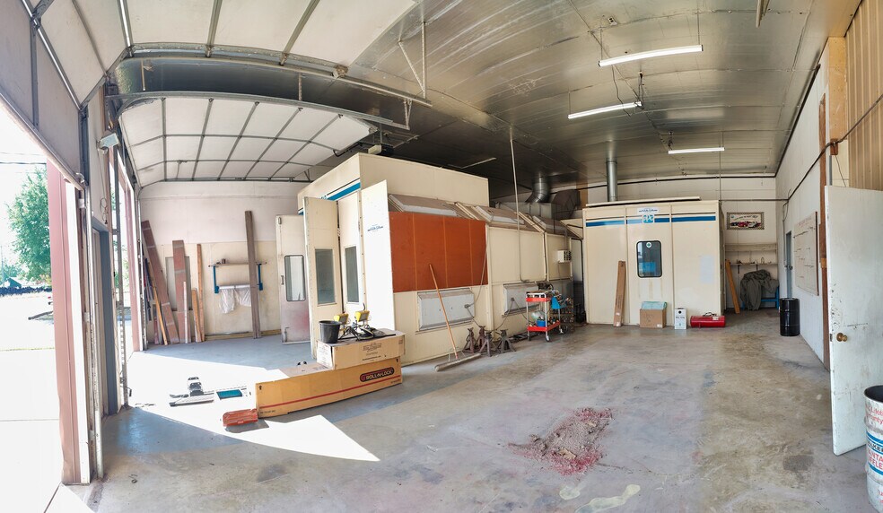 More Photos Of 202 N. Sixth St, Altamont Industrial For Sale