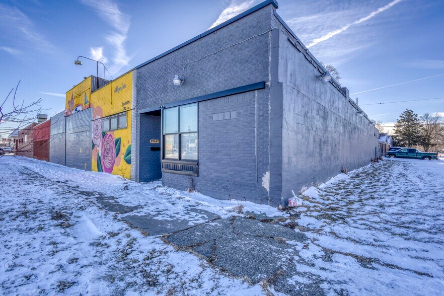 More Photos Of 19147 Joy Rd, Detroit Storefront For Sale