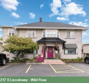 More Photos Of 209-223 S Lincolnway, North Aurora General Retail For Sale