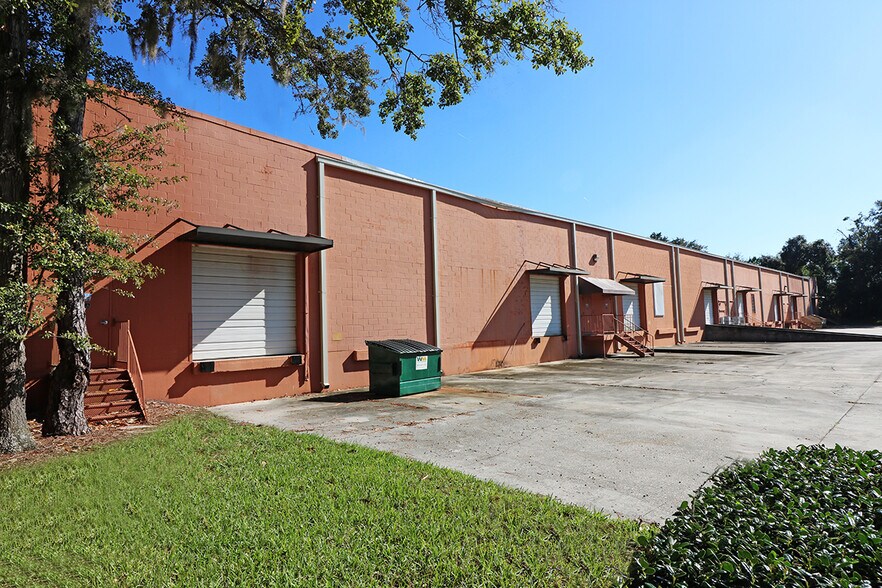 More Photos Of 7900 Belfort Pky, Jacksonville Unknown For Lease