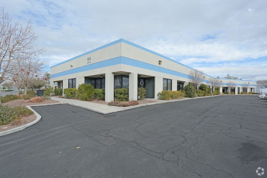 More Photos Of 12 Sunset Way, Henderson Light Manufacturing For Lease