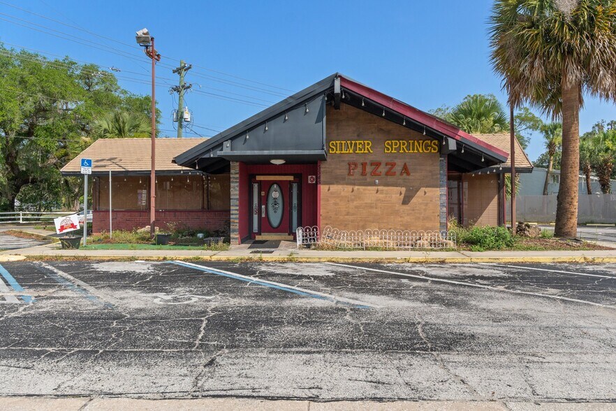 More Photos Of 5545 E Silver Springs Blvd, Silver Springs Restaurant For Sale