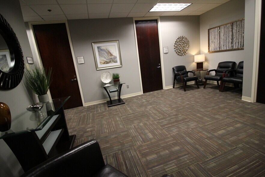 More Photos Of 250 International Pky, Lake Mary Office For Lease