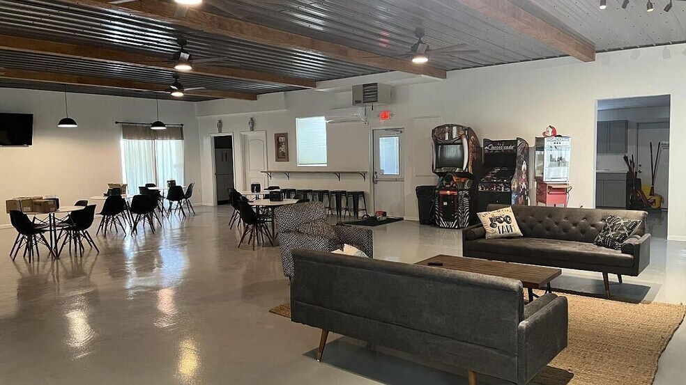 More Photos Of 16102 NE-36, Bennington Land For Sale