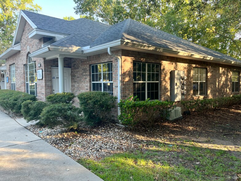 More Photos Of 13500 Sutton Park Dr S, Jacksonville Medical For Lease