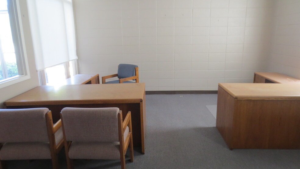 More Photos Of 360 W Sycamore St, Willows Office For Sale