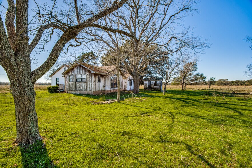 More Photos Of 3671 W Fm 1093 Rd, Wallis Land For Sale