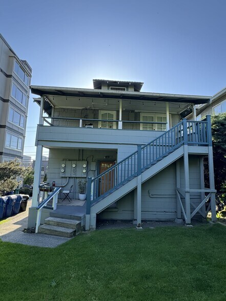 More Photos Of 2258 14th Ave W, Seattle Apartments For Sale