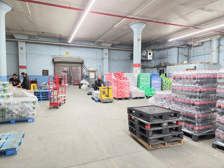 More Photos Of 38-20 Review Ave, Long Island City Warehouse For Lease